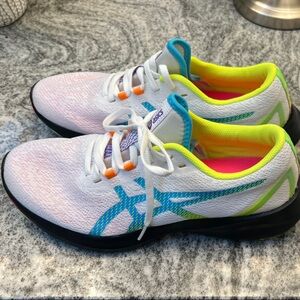 NWOT Women’s Asics White and Multicolor Running Shoes